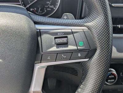 2024 Mitsubishi Outlander Base