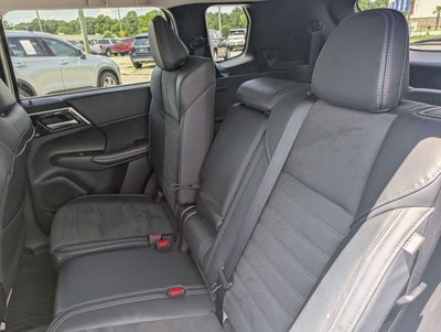 2024 Mitsubishi Outlander Base