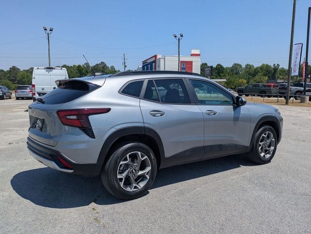 2025 Chevrolet Trax FWD LT