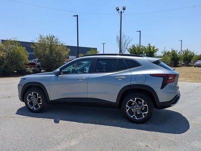 2025 Chevrolet Trax FWD LT