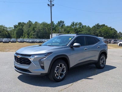 2025 Chevrolet Trax FWD LT