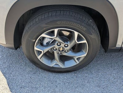 2025 Chevrolet Trax FWD LT