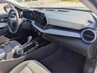 2025 Chevrolet Trax FWD LT