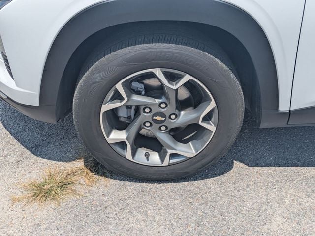 2025 Chevrolet Trax FWD LT