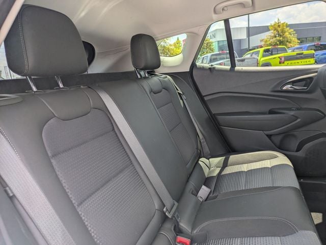 2025 Chevrolet Trax FWD LT