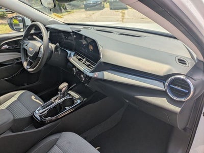 2025 Chevrolet Trax FWD LT