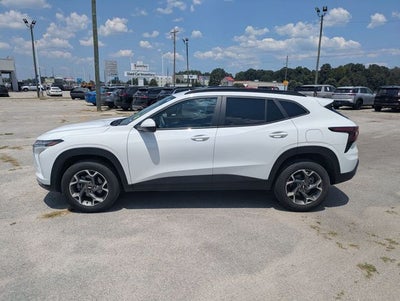 2025 Chevrolet Trax FWD LT