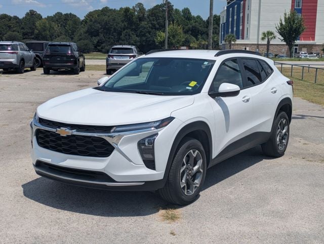2025 Chevrolet Trax FWD LT