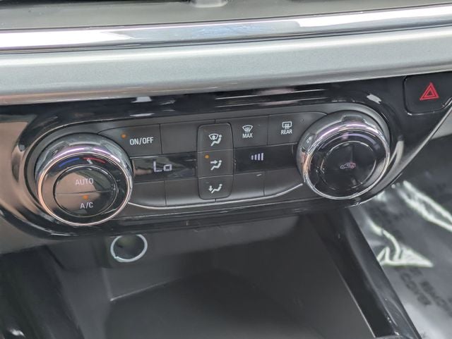 2025 Chevrolet Trax FWD LT