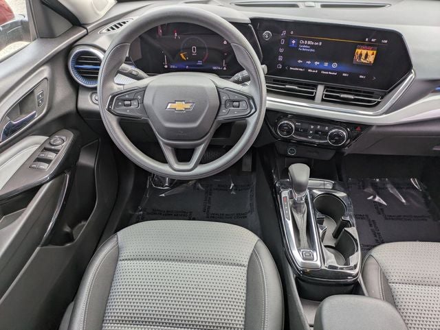 2025 Chevrolet Trax FWD LT