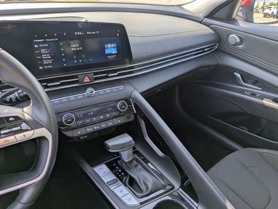 2025 Hyundai Elantra SEL Convenience