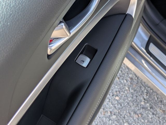 2026 Genesis G70 2.5T RWD