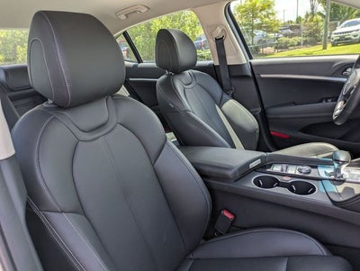 2026 Genesis G70 2.5T RWD