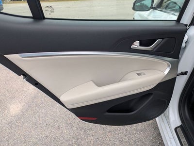 2025 Genesis G70 2.5T RWD
