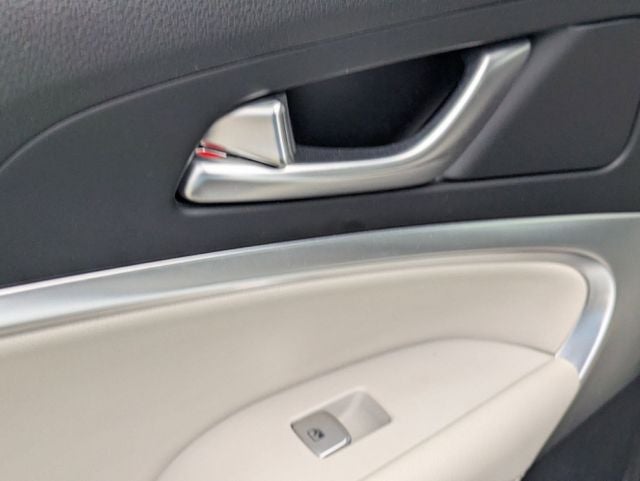 2025 Genesis G70 2.5T RWD