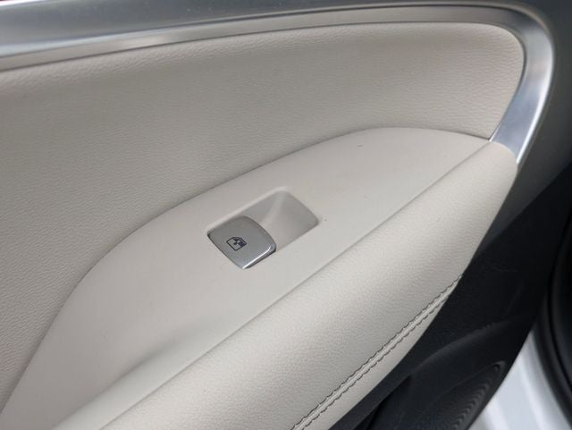 2025 Genesis G70 2.5T RWD