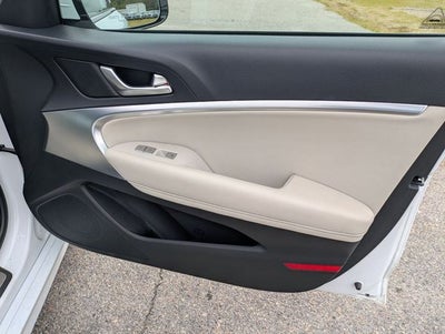 2025 Genesis G70 2.5T RWD