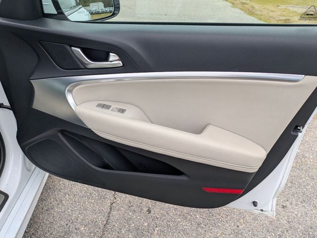 2025 Genesis G70 2.5T RWD
