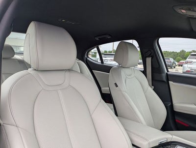 2025 Genesis G70 2.5T RWD