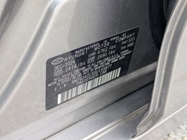 2025 Genesis G70 2.5T RWD