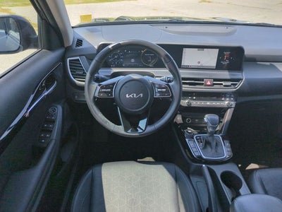 2024 Kia Seltos EX