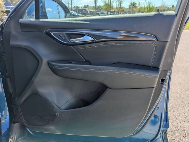 2023 Buick Envision Essence FWD