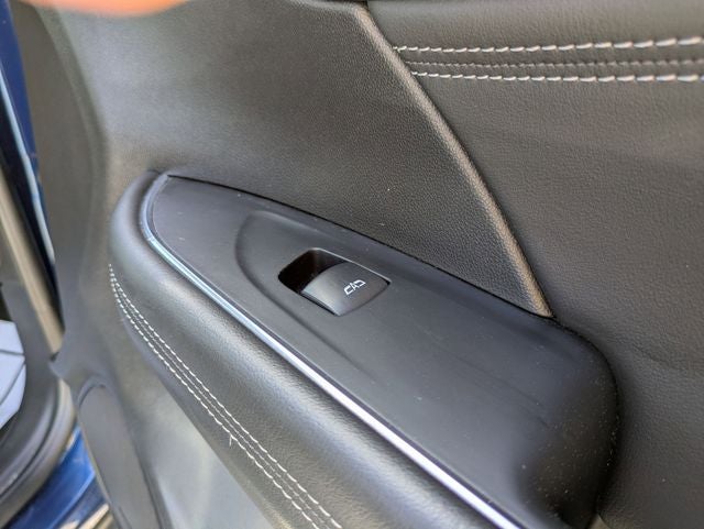 2023 Buick Envision Essence FWD