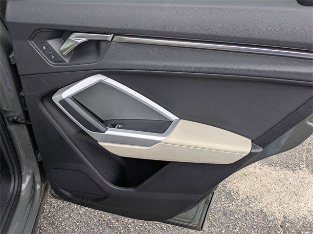 2024 Audi Q3 Premium 45 TFSI S line quattro Tiptronic