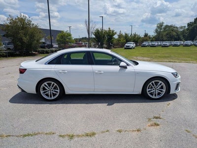 2022 Audi A4 Premium Plus 45 TFSI S line quattro S tronic