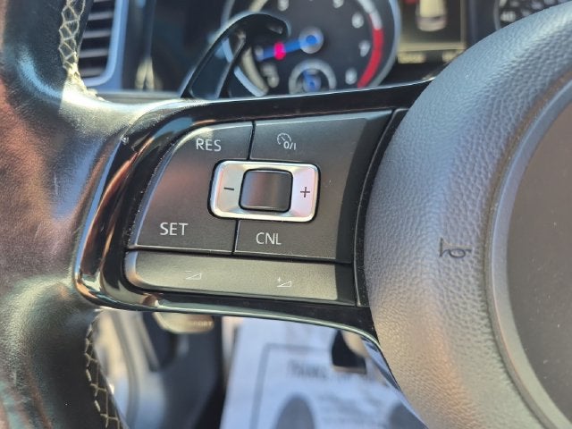 2016 Volkswagen Golf R 4-Door