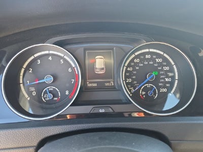 2016 Volkswagen Golf R 4-Door