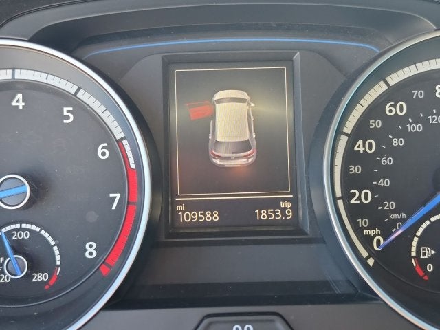 2016 Volkswagen Golf R 4-Door