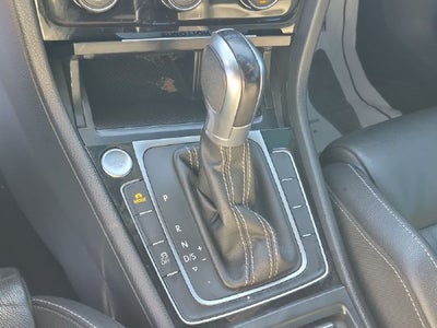 2016 Volkswagen Golf R 4-Door