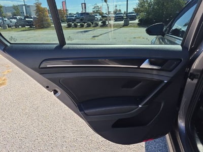 2016 Volkswagen Golf R 4-Door