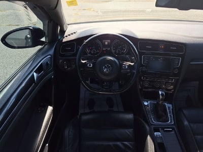 2016 Volkswagen Golf R 4-Door