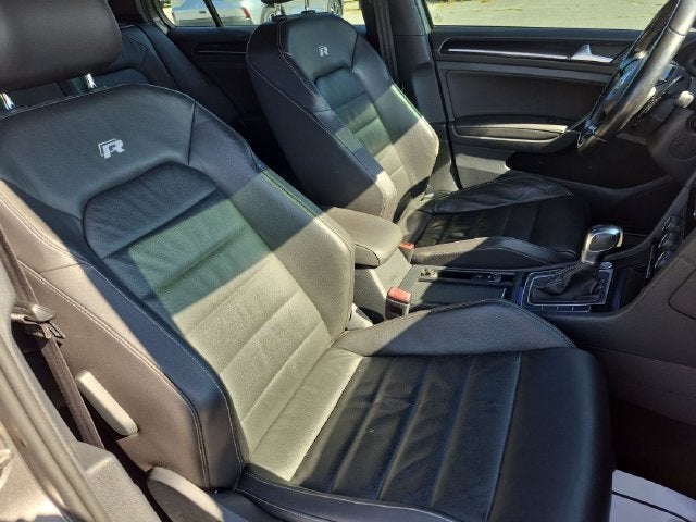 2016 Volkswagen Golf R 4-Door
