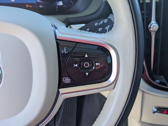 2023 Volvo V60 Cross Country B5 Plus