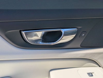 2023 Volvo V60 Cross Country B5 Plus