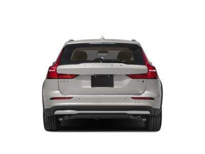 2023 Volvo V60 Cross Country B5 Plus