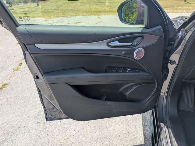 2024 Alfa Romeo Stelvio Veloce AWD